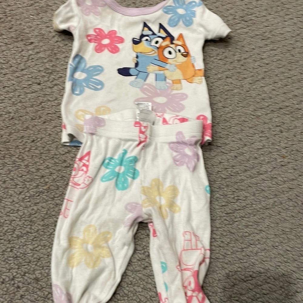 Bundle of 8 things 18 month baby girl clothing